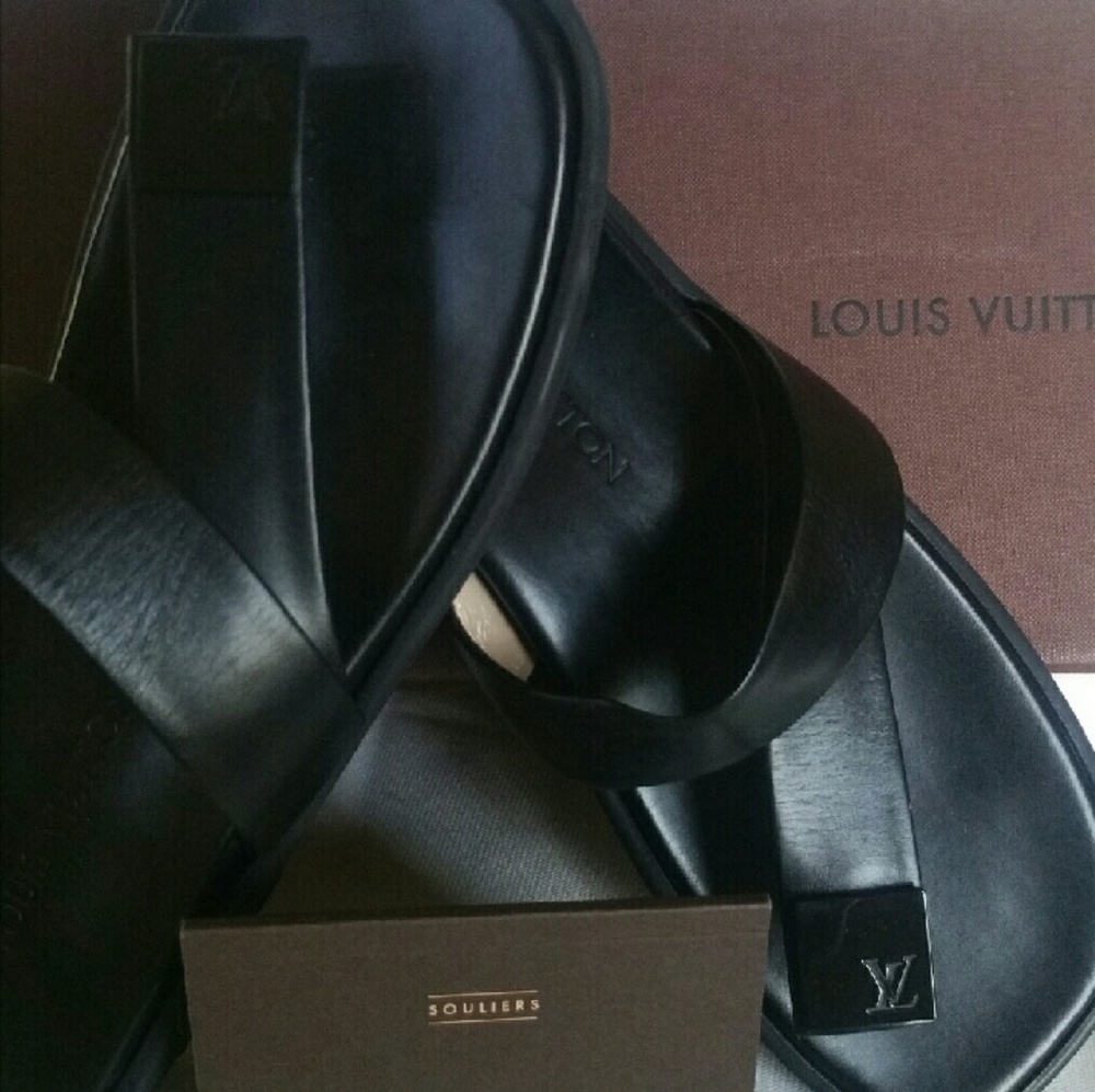 🚫🚫🚫 SOLD. Auth LV slip on sandals